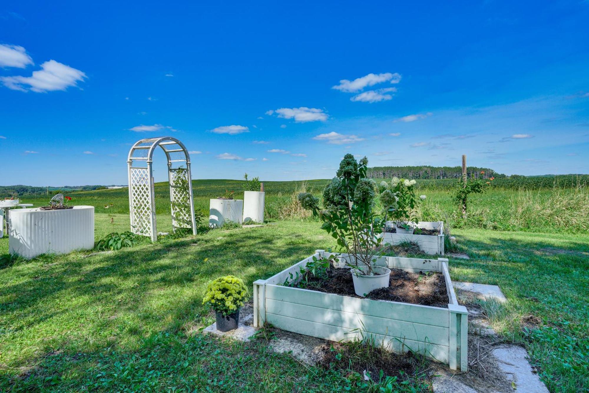 Cabin Near Cokato Lake With Outdoor Oasis And Views! 외부 사진